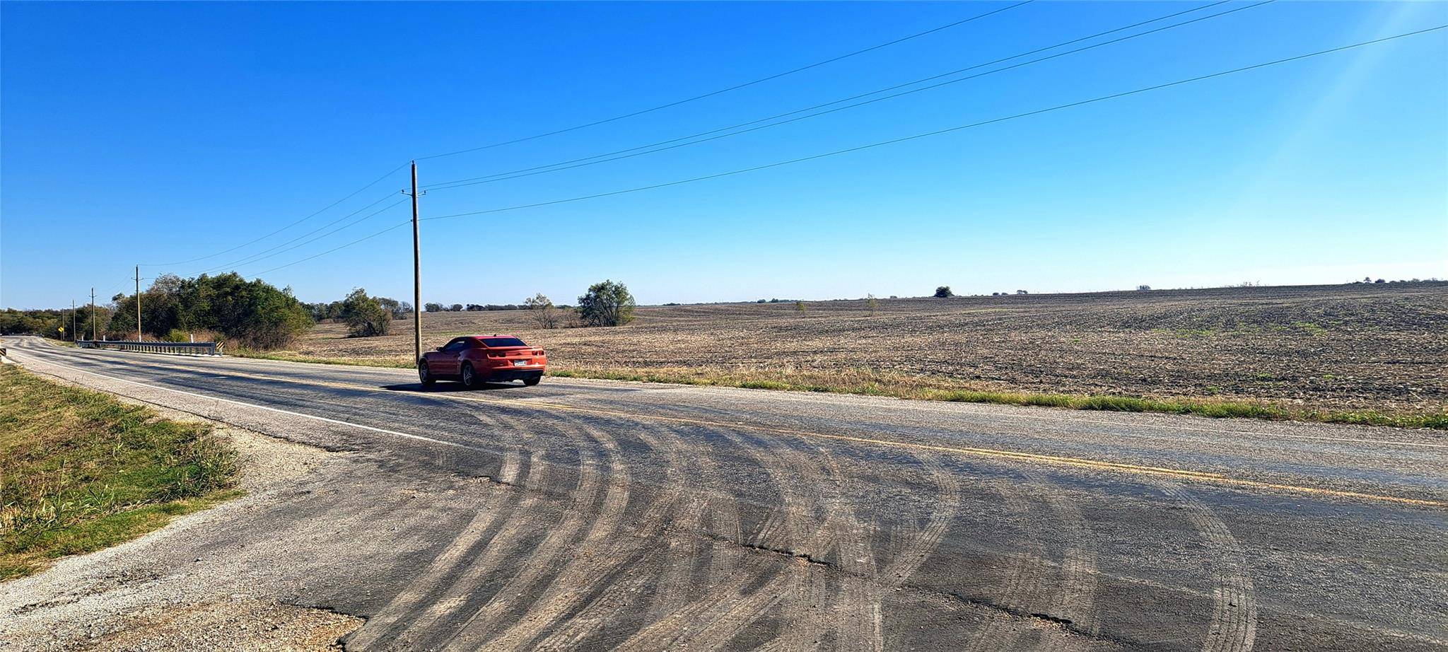 Granger, TX 76530,300 S Granger CTR #FM972