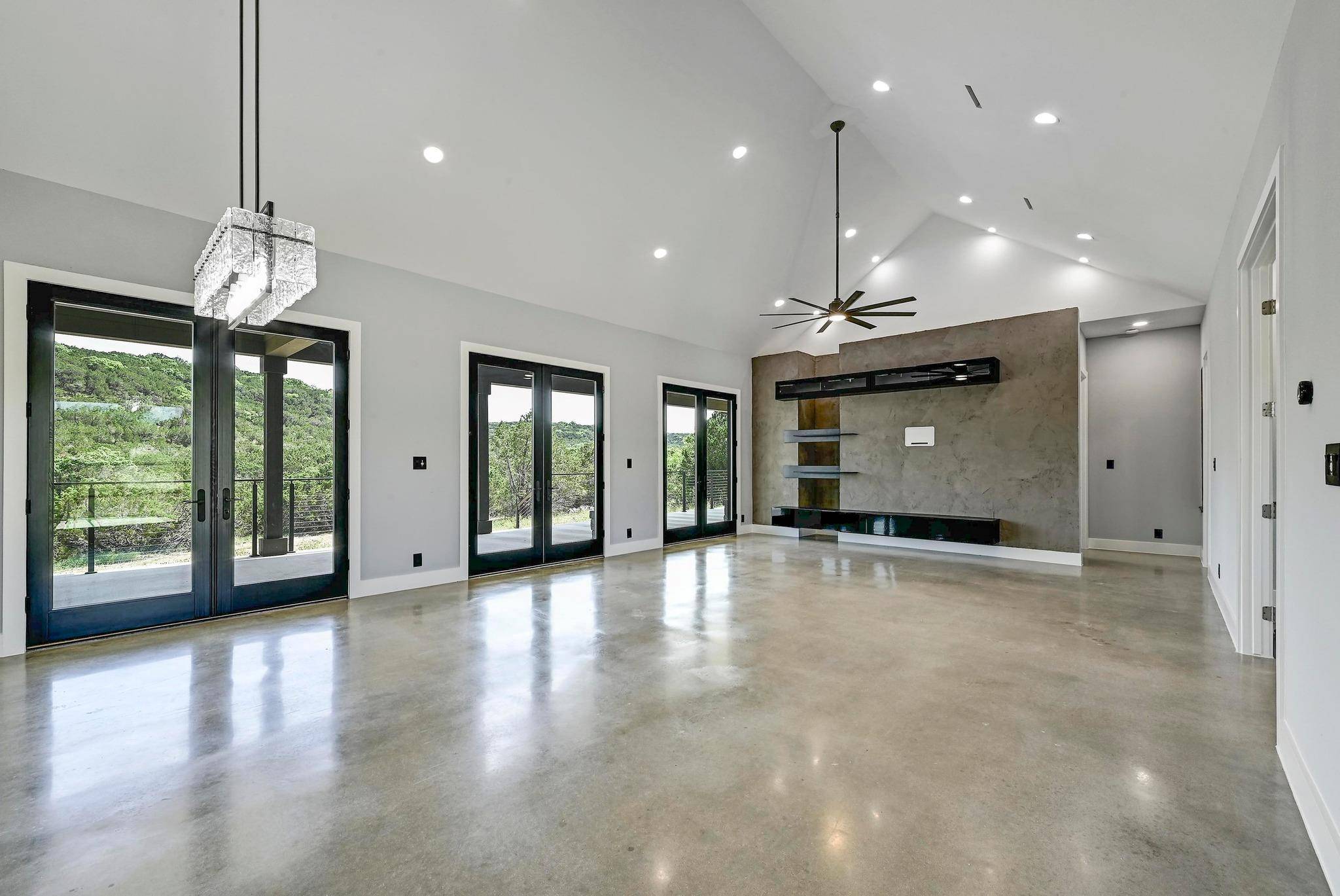 Bertram, TX 78605,304 Spring Hollow DR