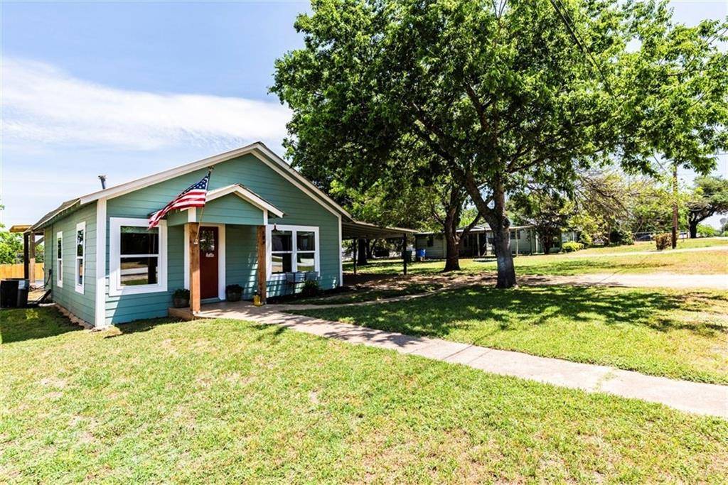 Johnson City, TX 78636,303 E Ash DR