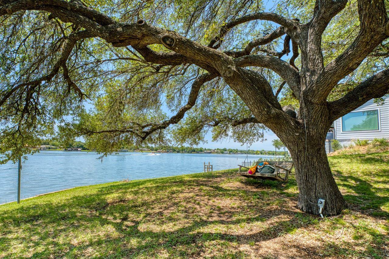 Granite Shoals, TX 78654,310 Castlehigh DR