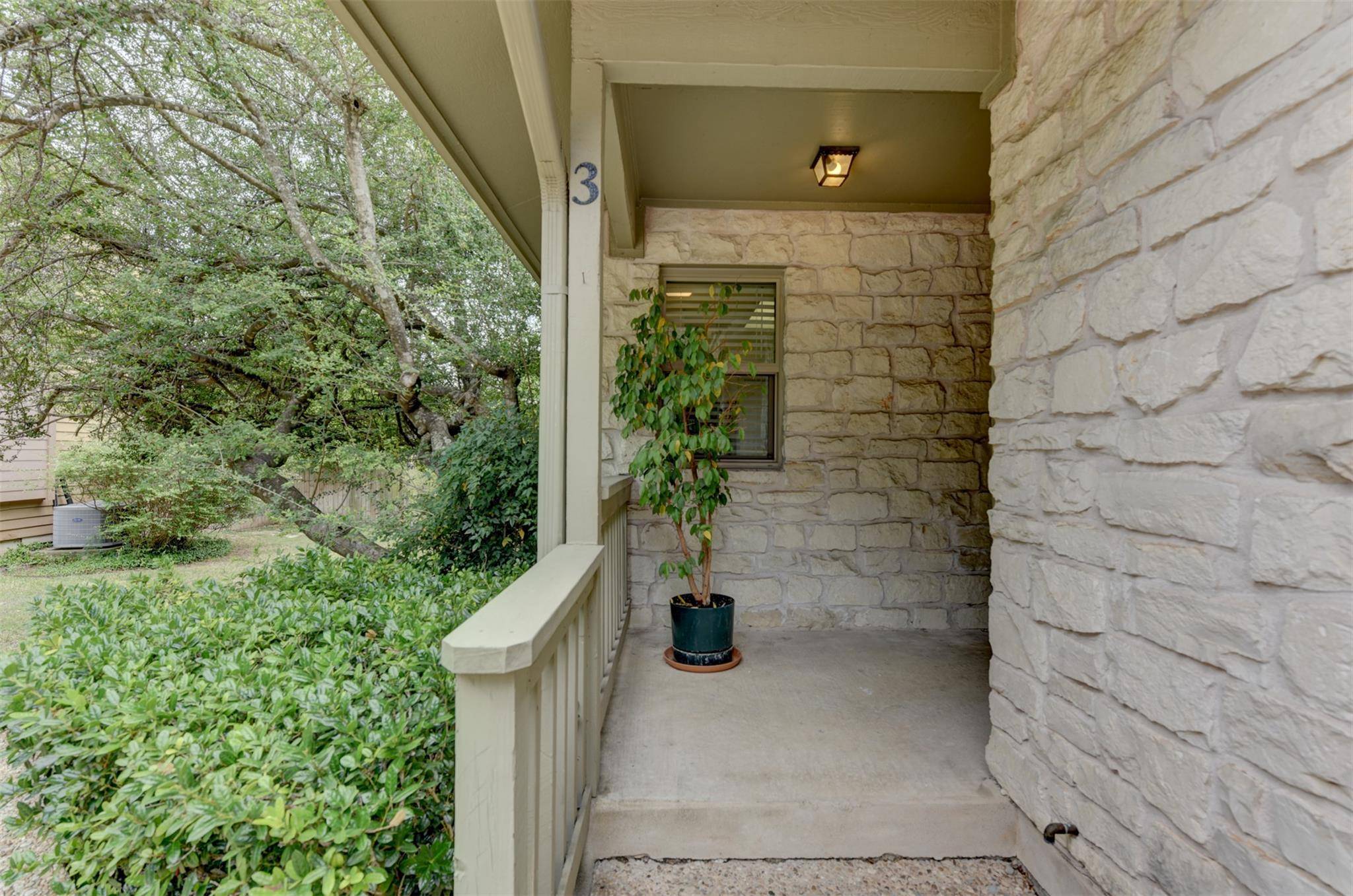 Austin, TX 78731,5701 Westslope DR #B2