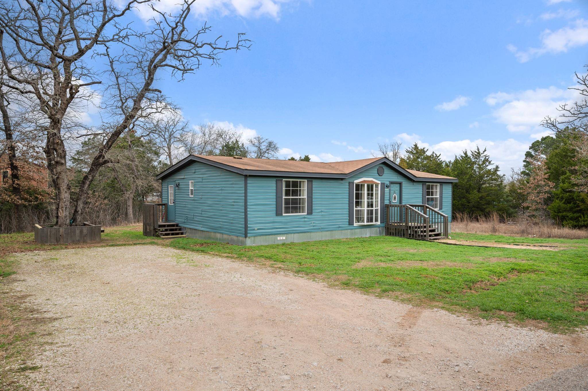 Bastrop, TX 78602,254 Lba DR