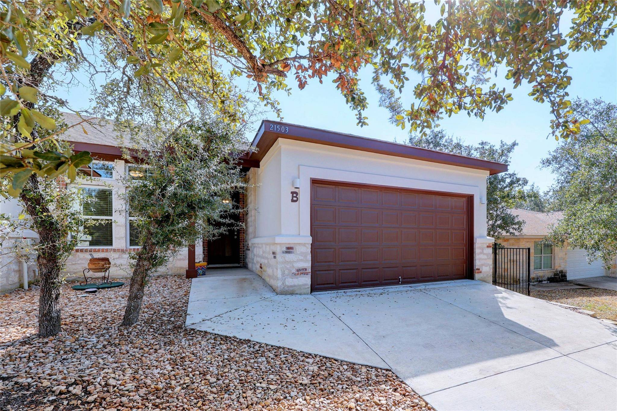 Lago Vista, TX 78645,21503B Patton Ave #B