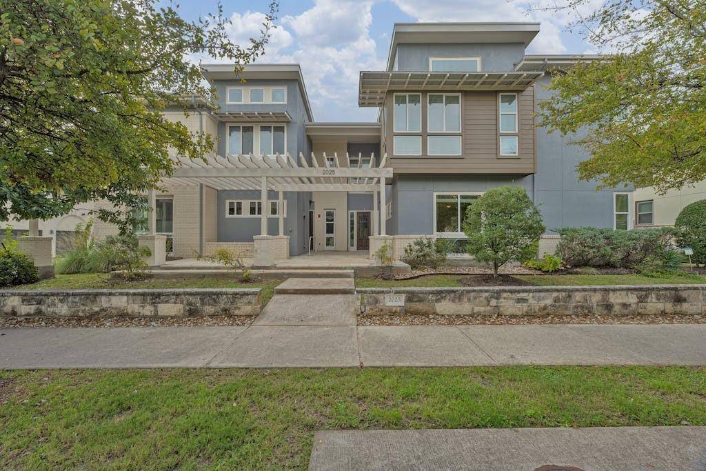 Austin, TX 78723,2025 Simond Ave #D