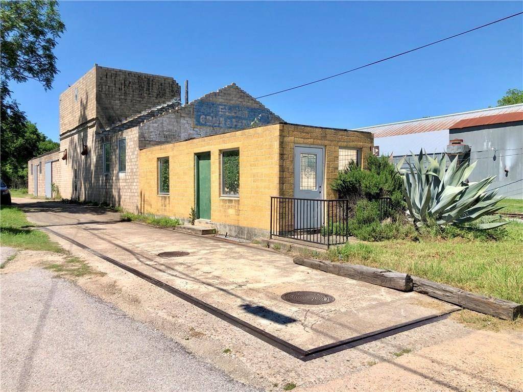 Elgin, TX 78621,112 2nd ST