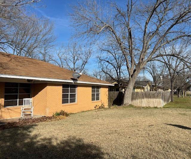 Granger, TX 76530,302 W Walnut ST