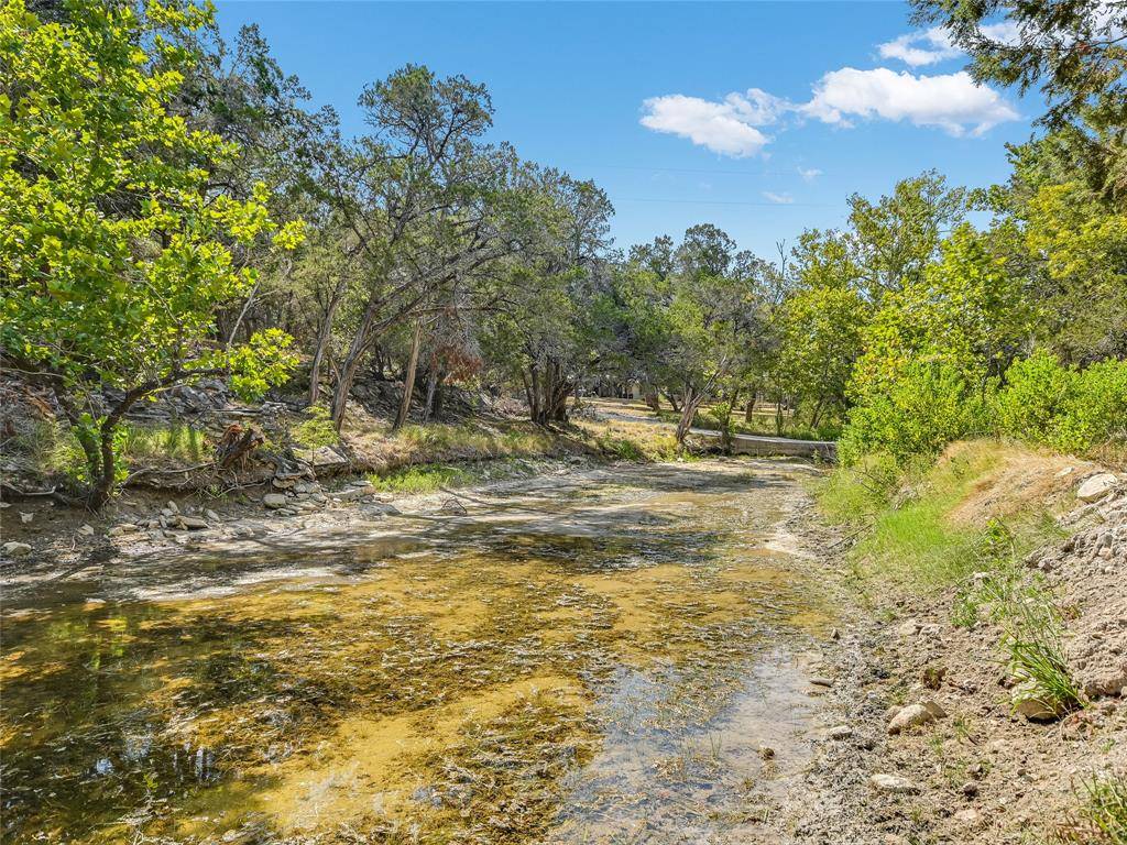 Wimberley, TX 78676,521 DEER LAKE RD