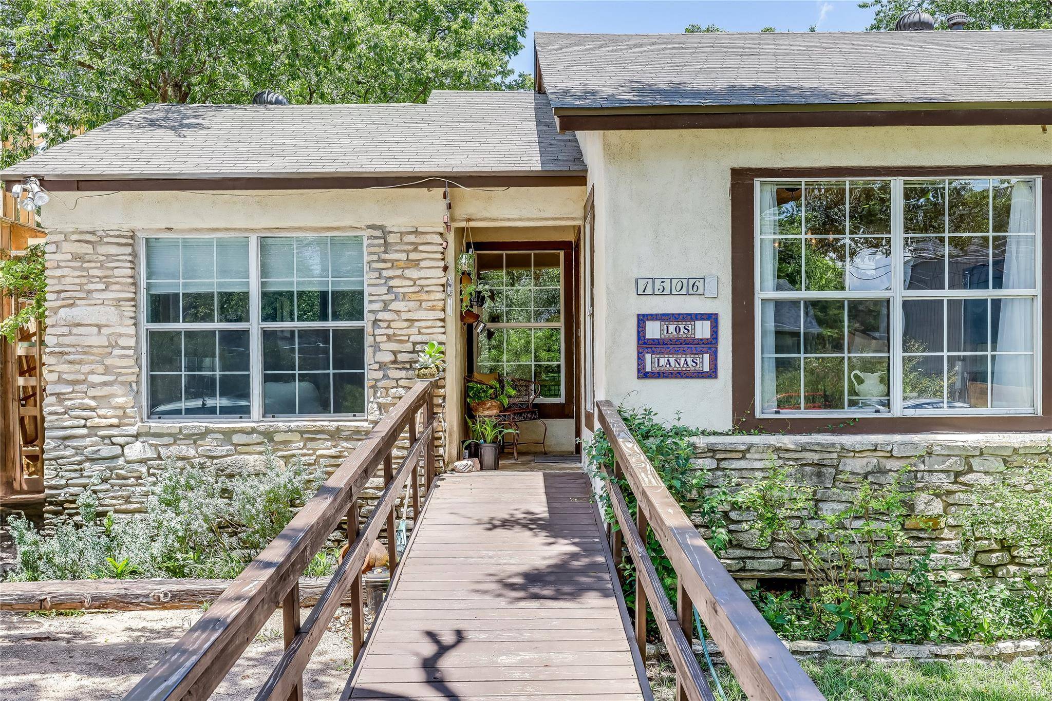 Austin, TX 78757,1506 Alguno RD