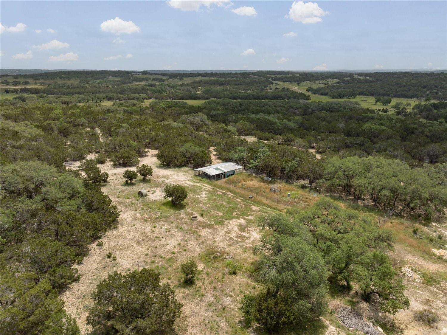 Wimberley, TX 78676,551 Cambridge RD