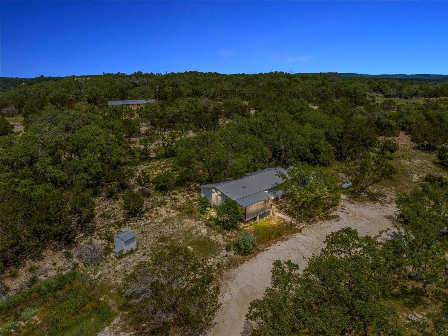 Wimberley, TX 78676,551 Cambridge RD