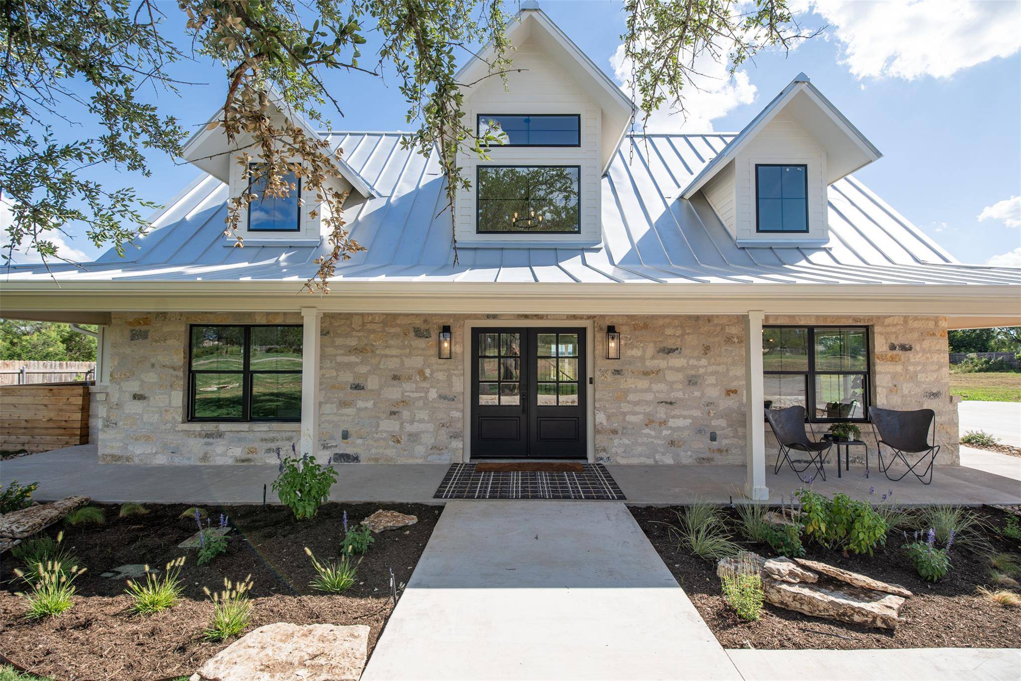 Marble Falls, TX 78654,202 Stadium View DR