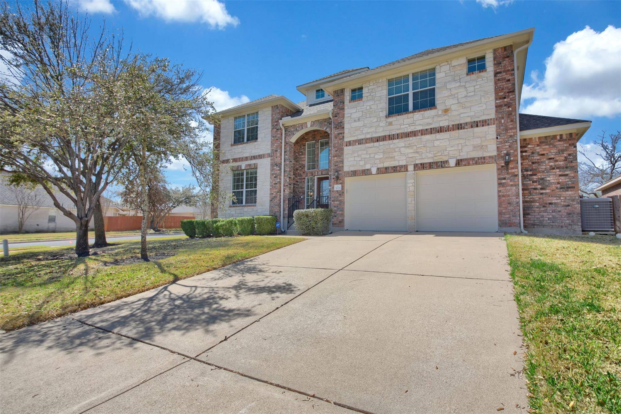 Round Rock, TX 78681,3206 E Luminoso LN