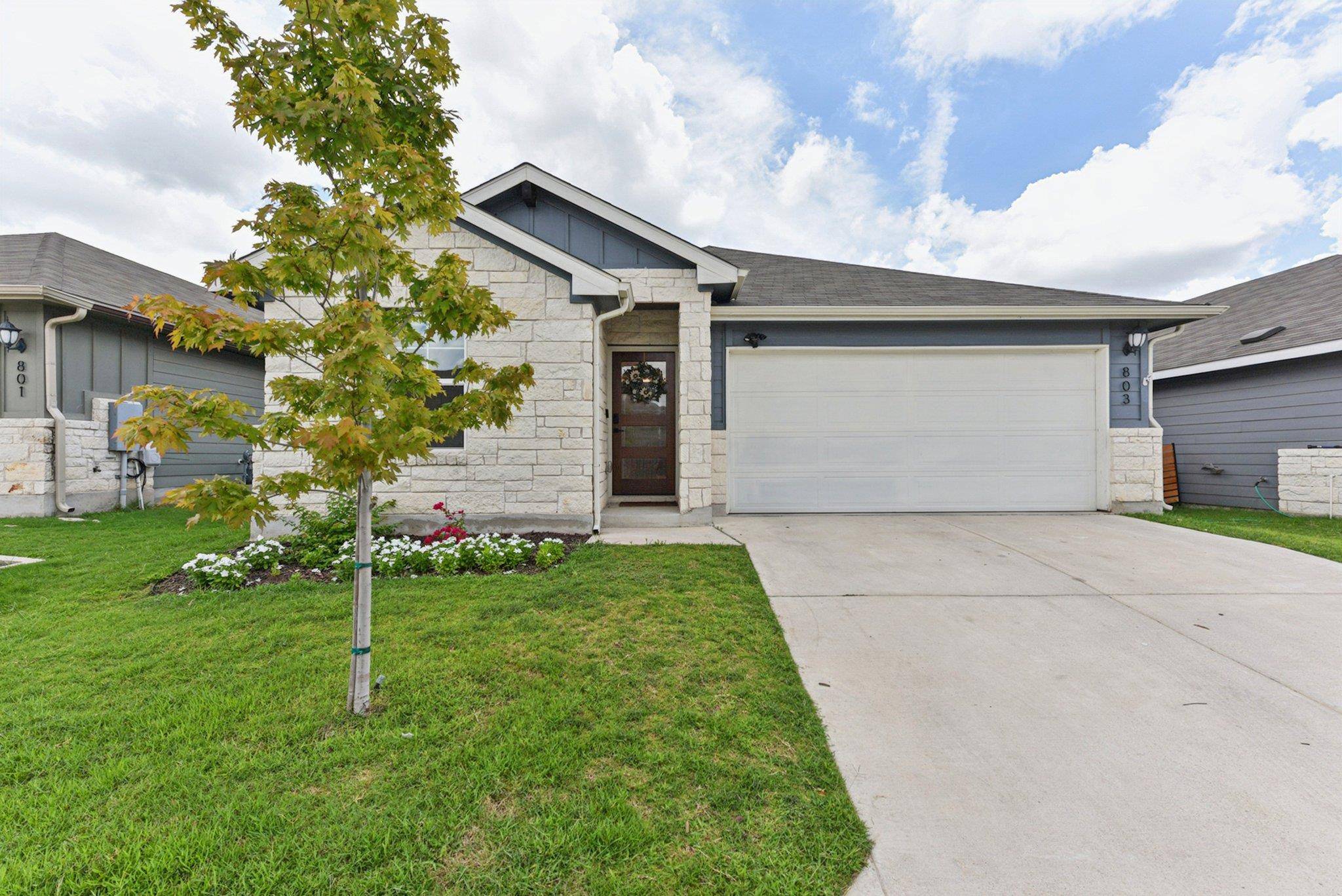 Manchaca, TX 78748,803 Russet Rock DR #7