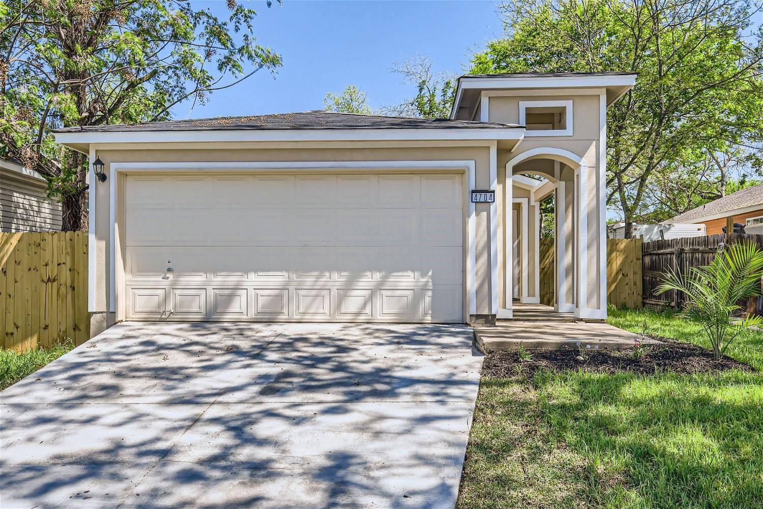 Austin, TX 78744,4704 BLUE MEADOW DR