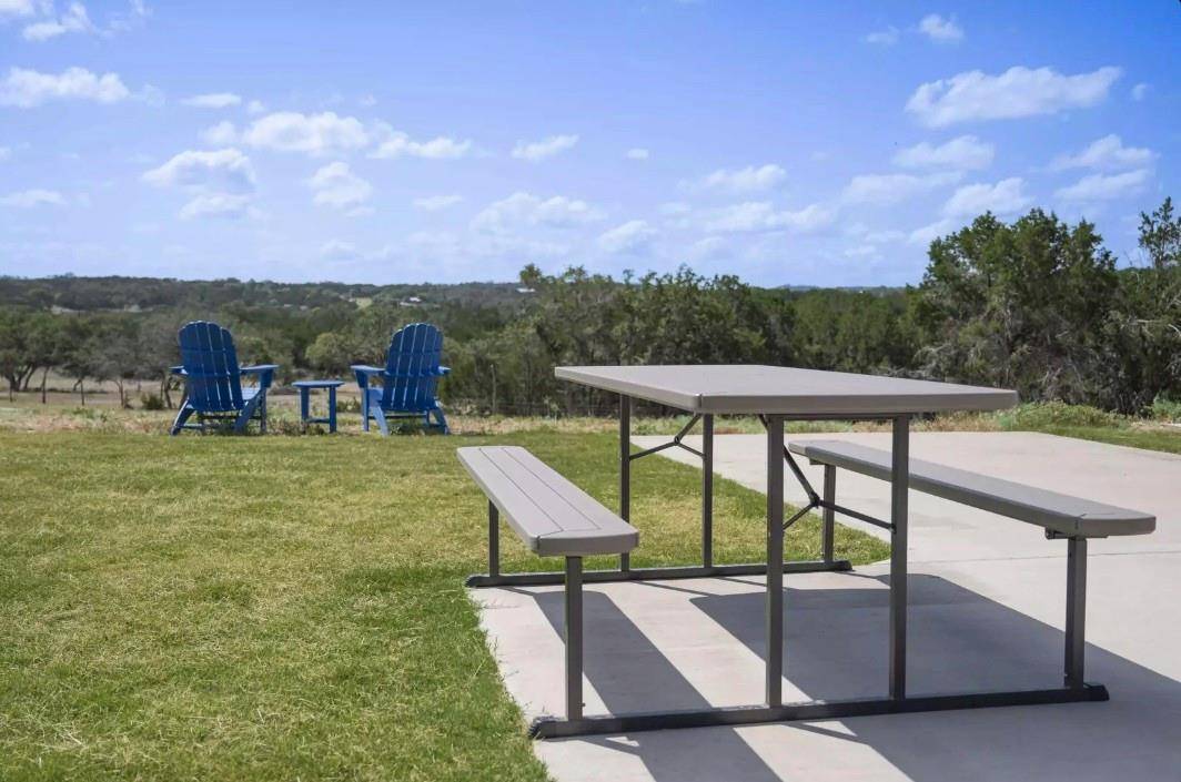 Fredericksburg, TX 78624,5386 Ranch Road 1376 RD #168