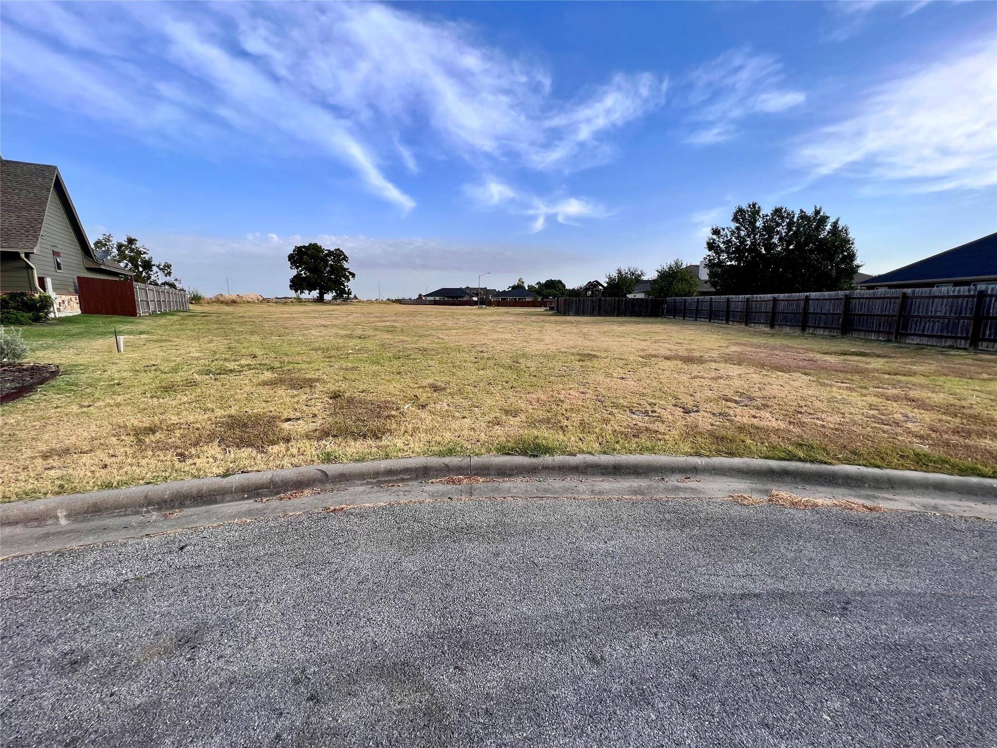 Thorndale, TX 76577,102 Davis CT