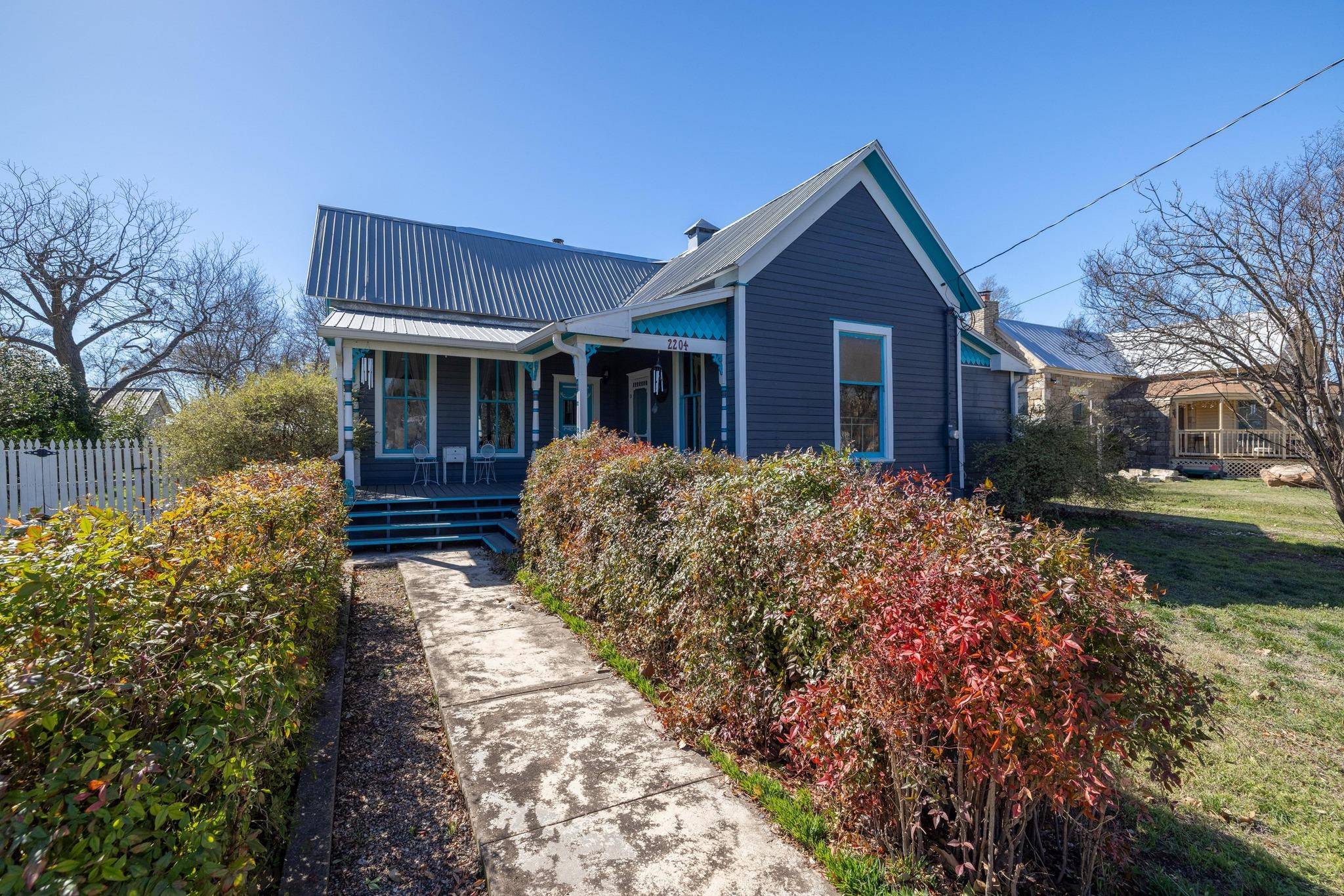 Weir, TX 78674,2204 S Main ST