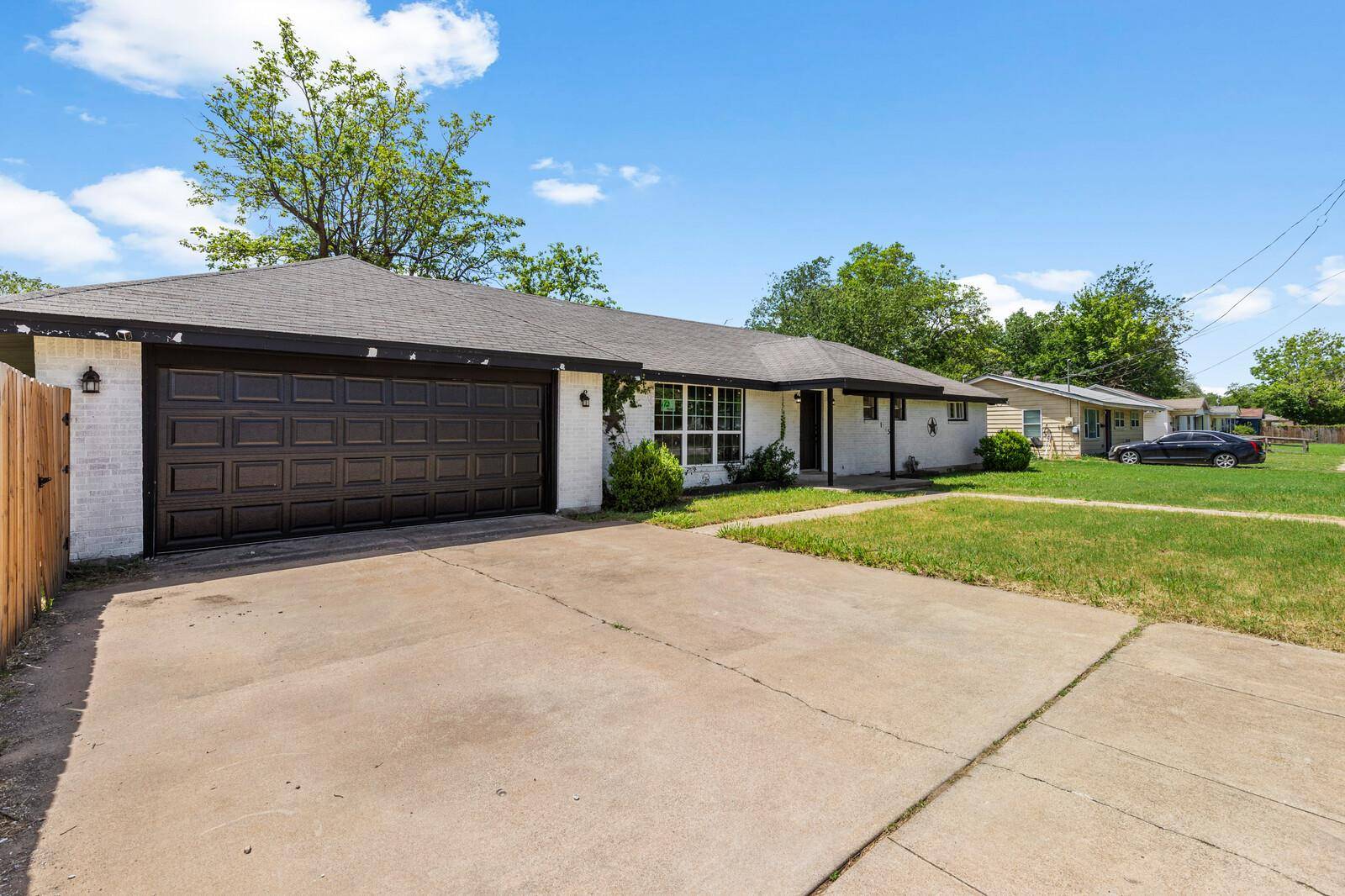 Waco, TX 76704,1145 E Sunset ST