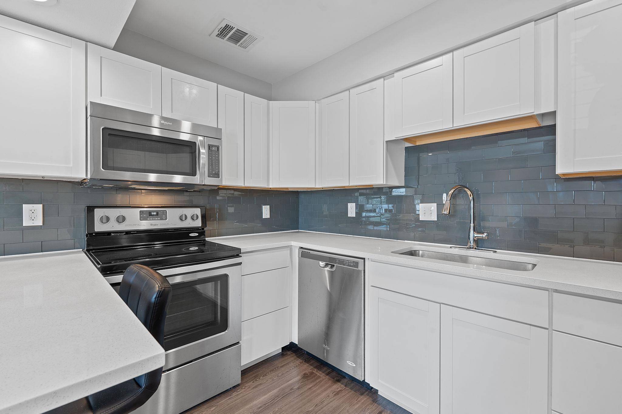 Austin, TX 78752,935 La Posada DR #254