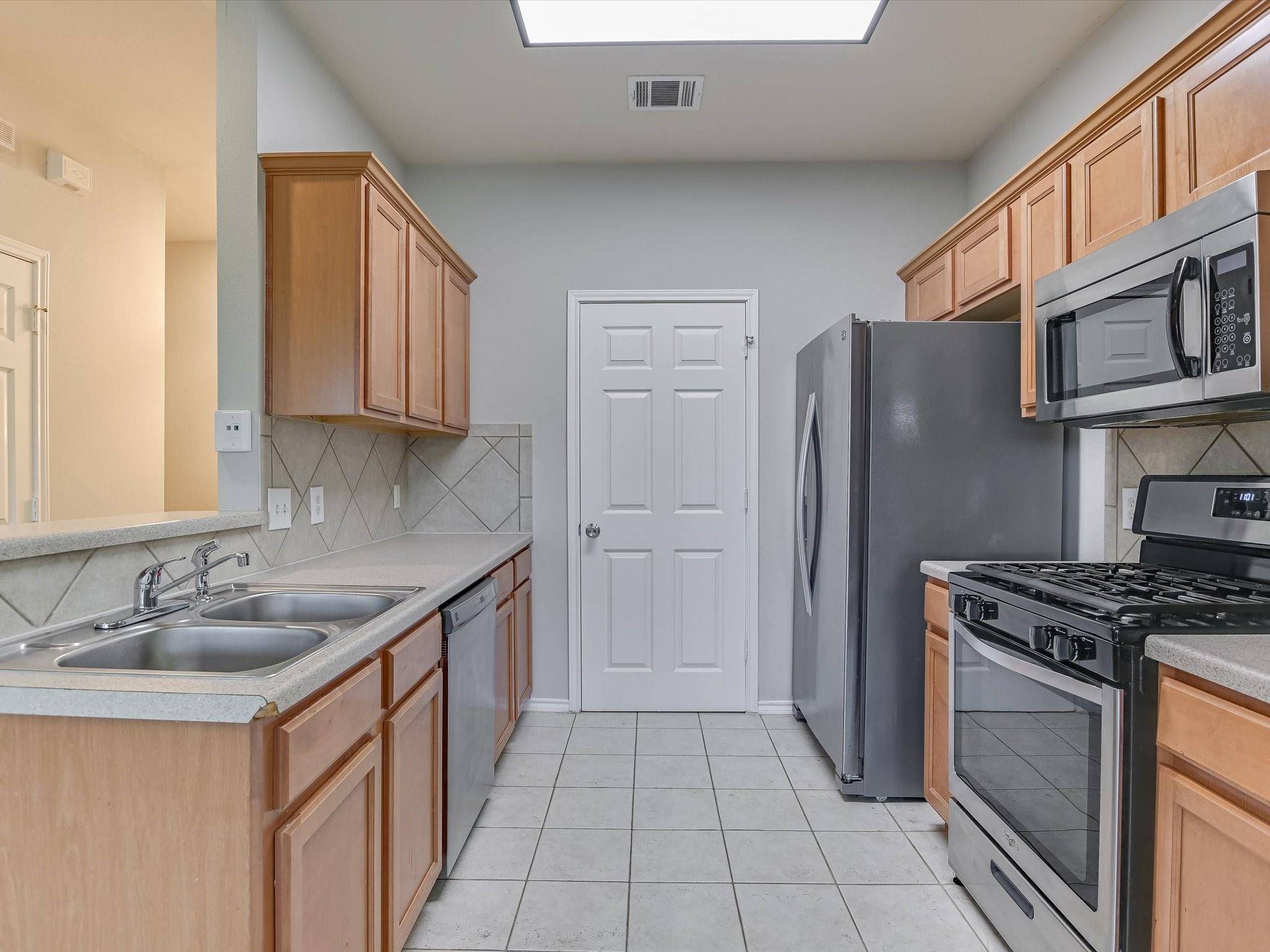 Round Rock, TX 78664,1481 E Old Settlers BLVD #1801