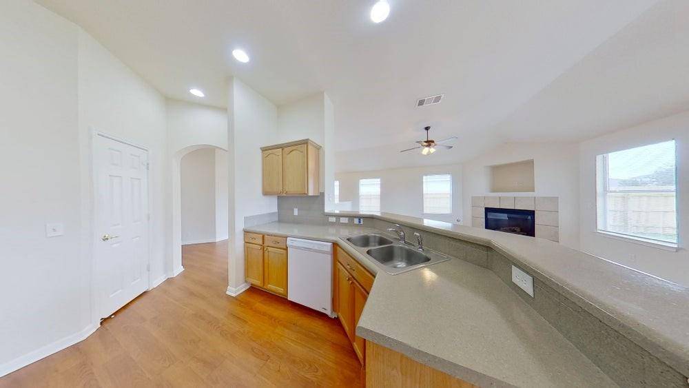 Hutto, TX 78634,102 Hersee CT