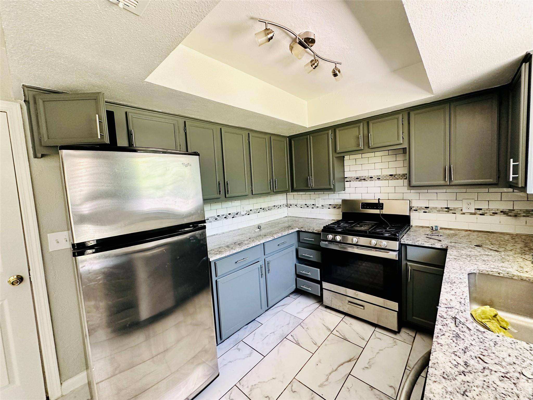 Round Rock, TX 78664,904 FIELDSTONE PL