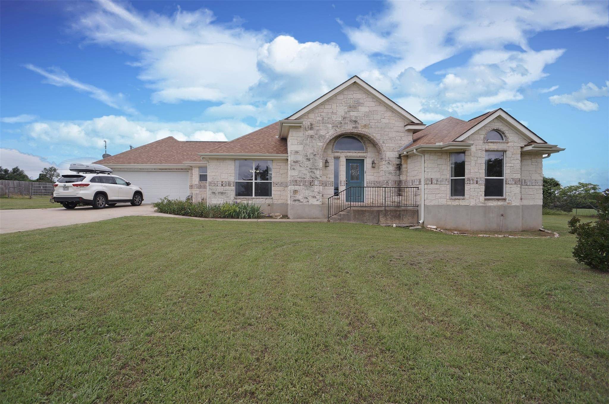 Mcdade, TX 78650,341 Brown RD