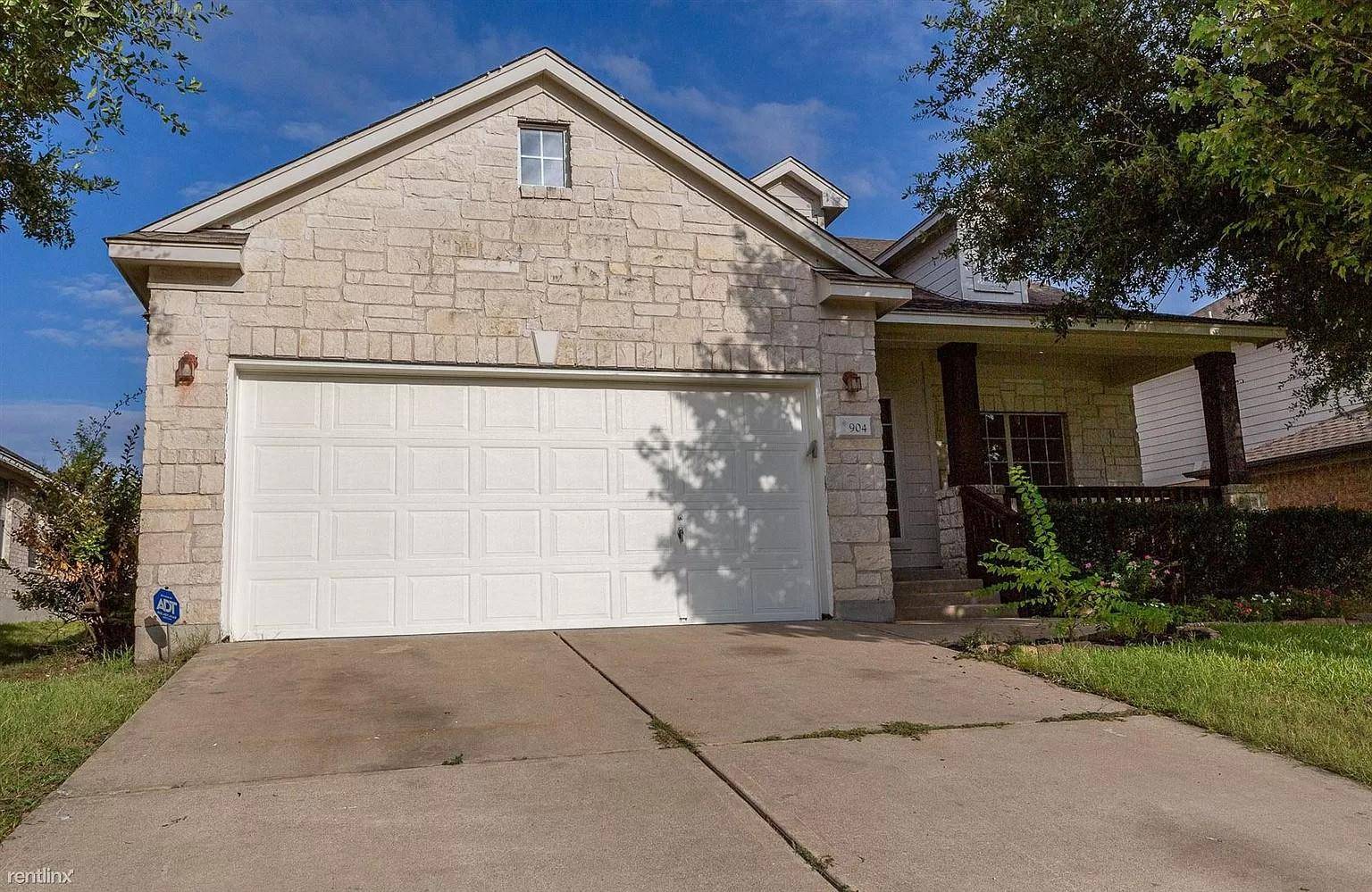 Round Rock, TX 78665,904 Rusk RD