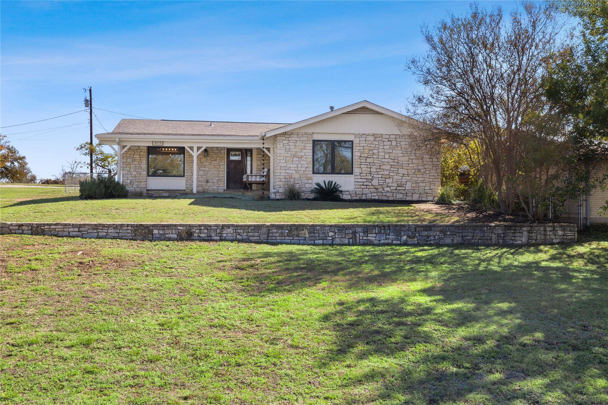 Marble Falls, TX 78654,419 Avenue E