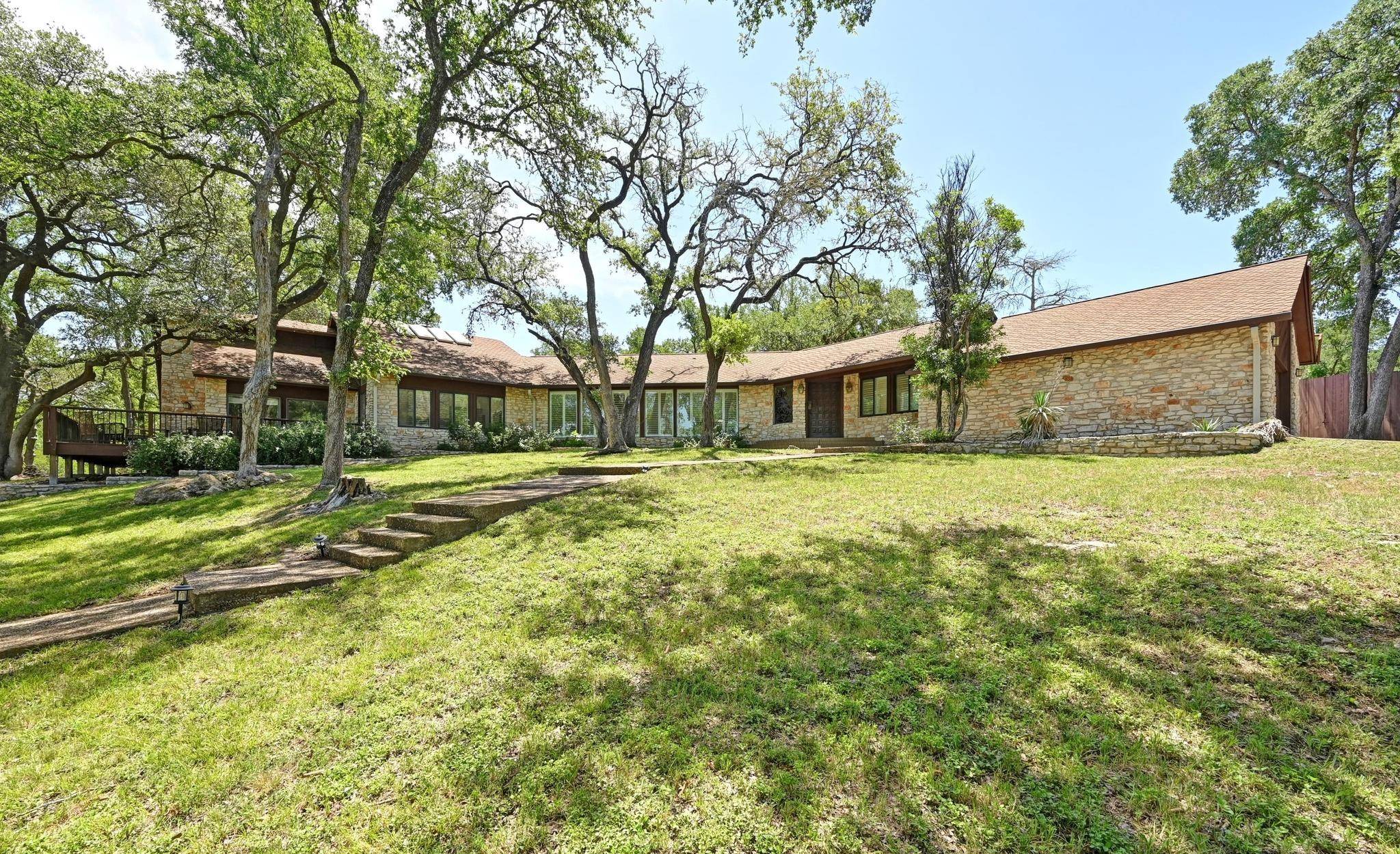 Buda, TX 78610,107 Phalarope DR