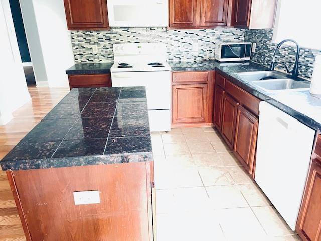 Manor, TX 78653,107 E Wheeler ST E