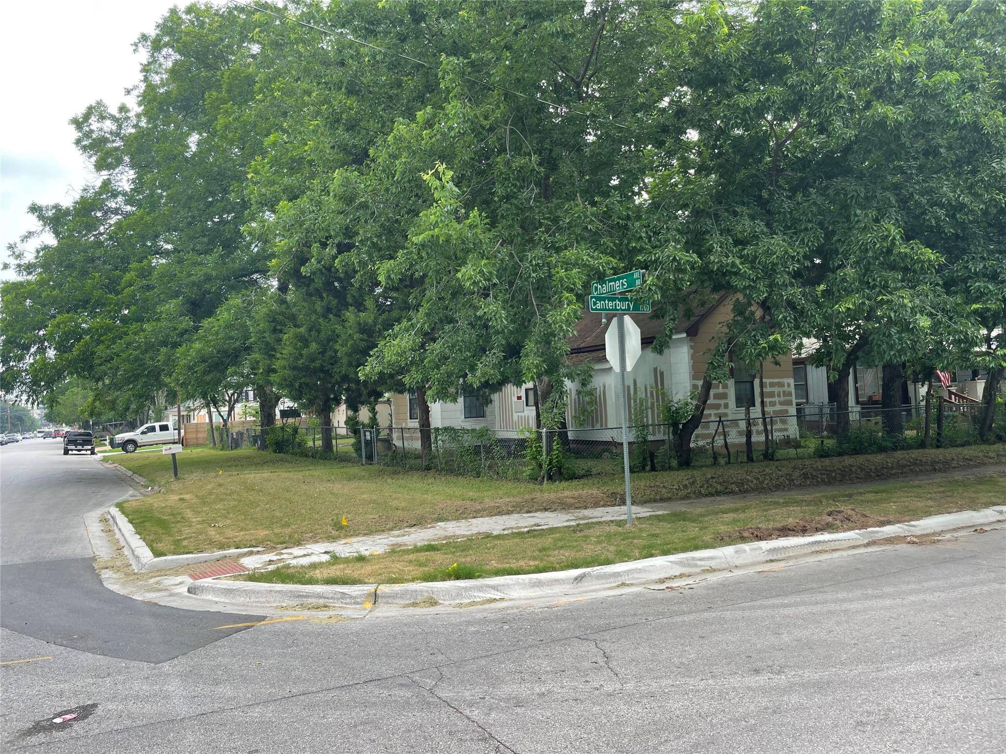 Austin, TX 78702,81 Chalmers Ave