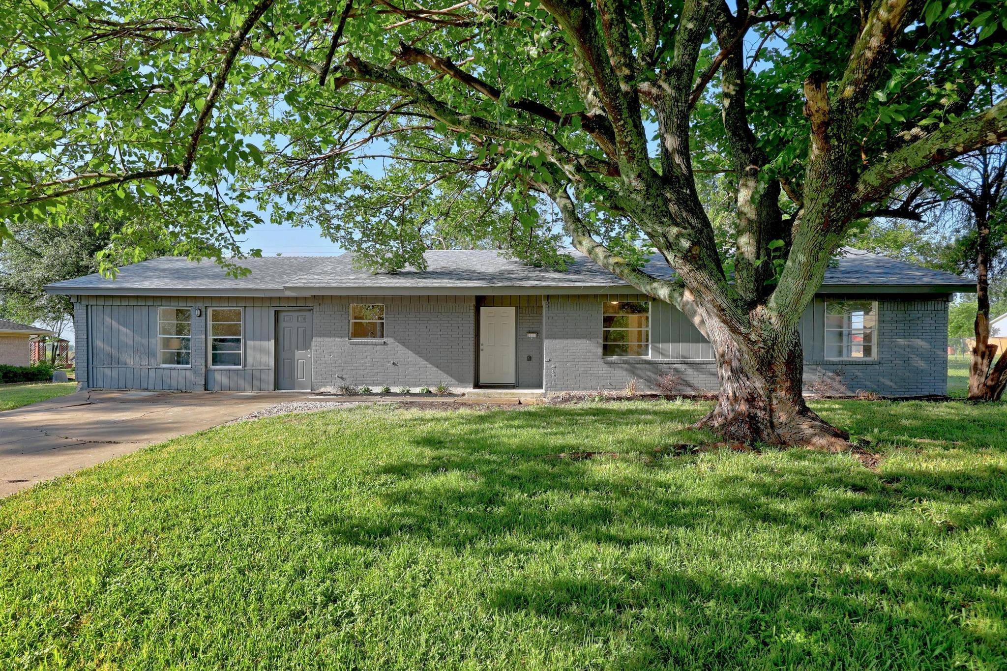 Temple, TX 76501,2111 Mardean LN