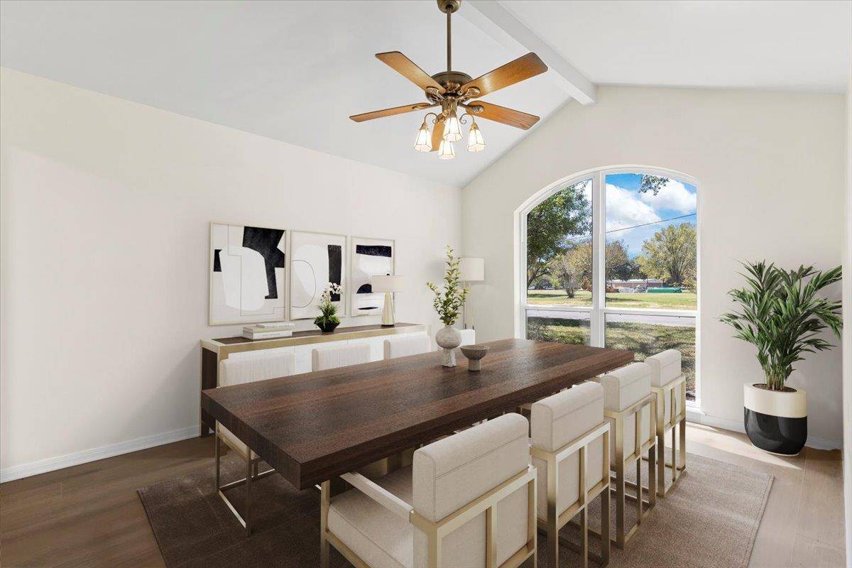 Smithville, TX 78957,910 Garwood ST