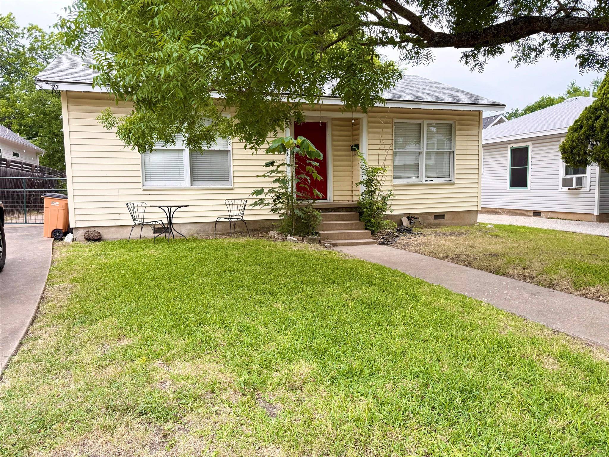 Austin, TX 78757,7111 Grover Ave