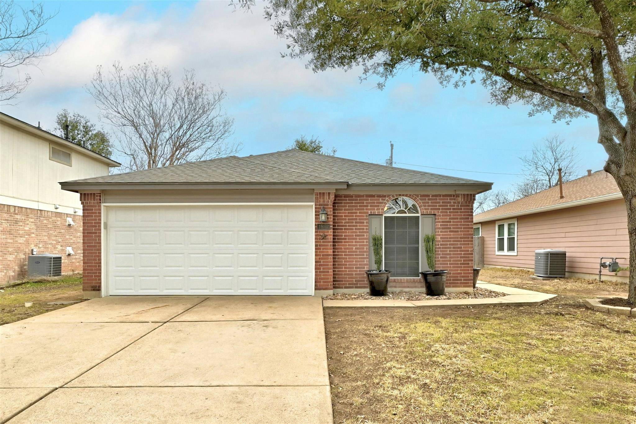 Round Rock, TX 78681,1807 Hollow Tree BLVD