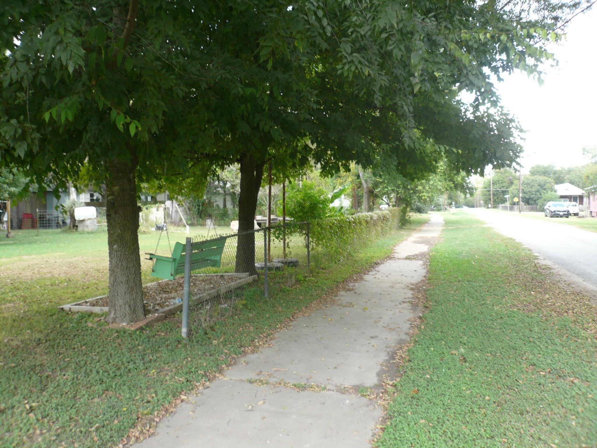 Smithville, TX 78957,400 Washington ST