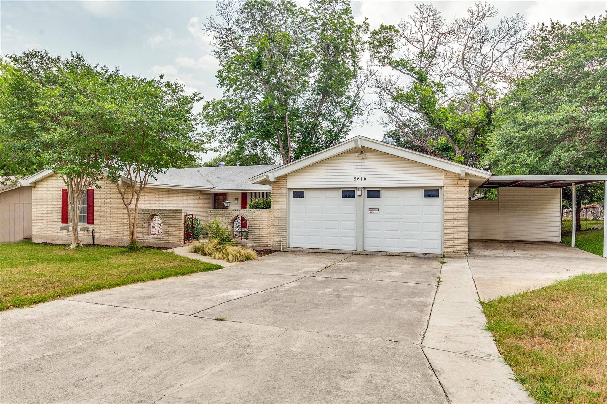 San Antonio, TX 78240,Address not disclosed