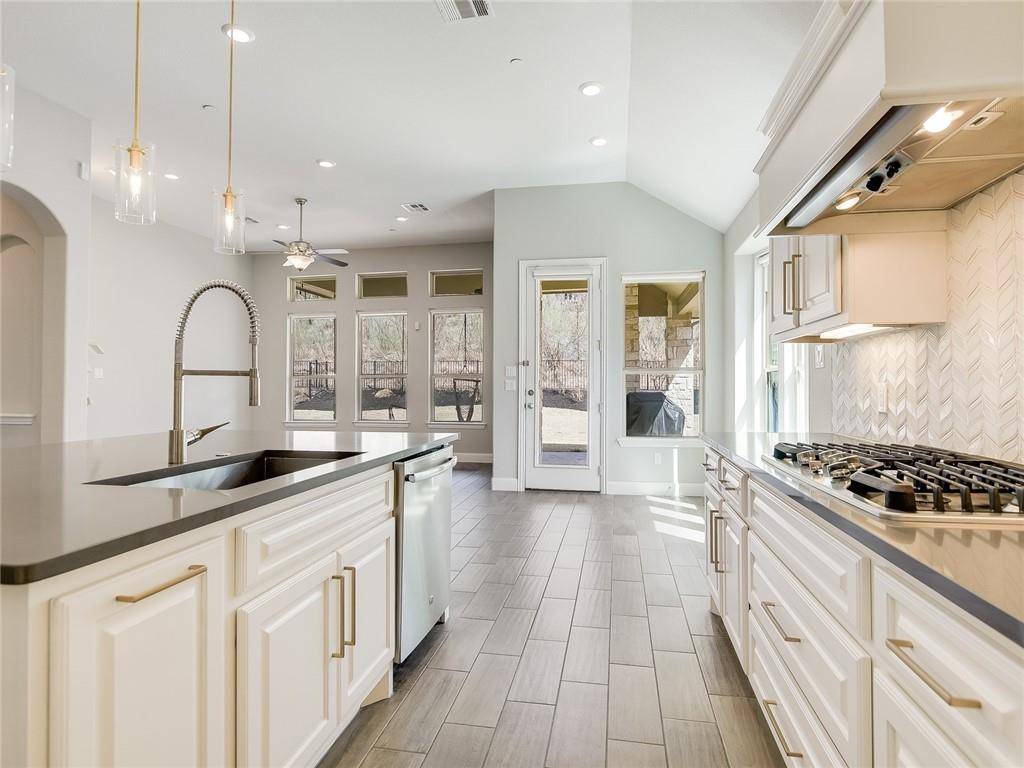 Austin, TX 78738,305 Maxwell WAY