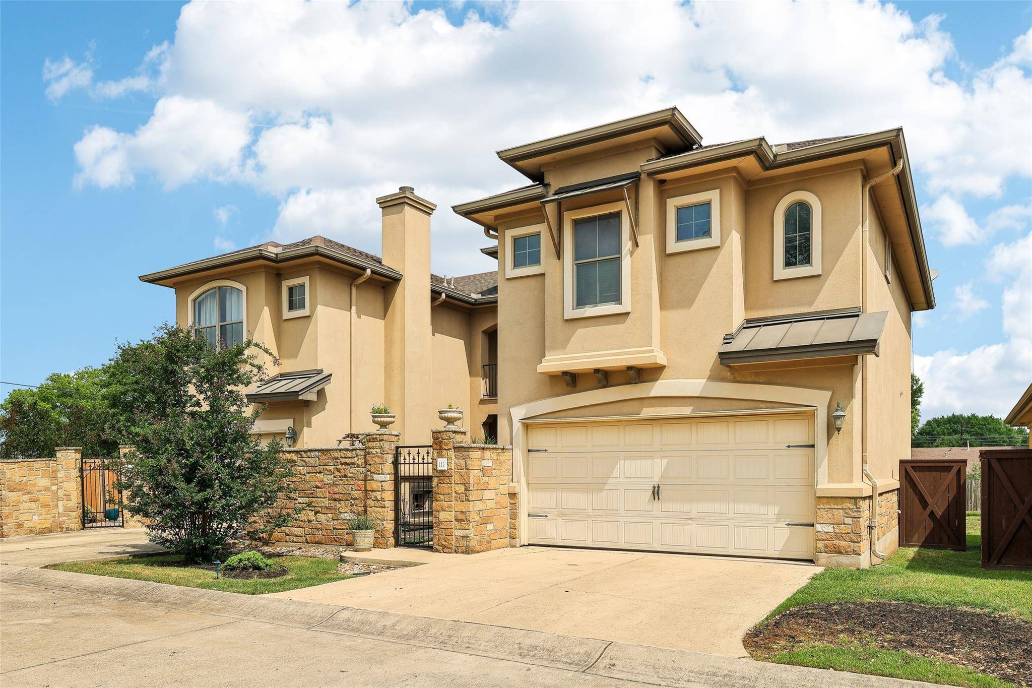 Buda, TX 78610,111 Via Toscana