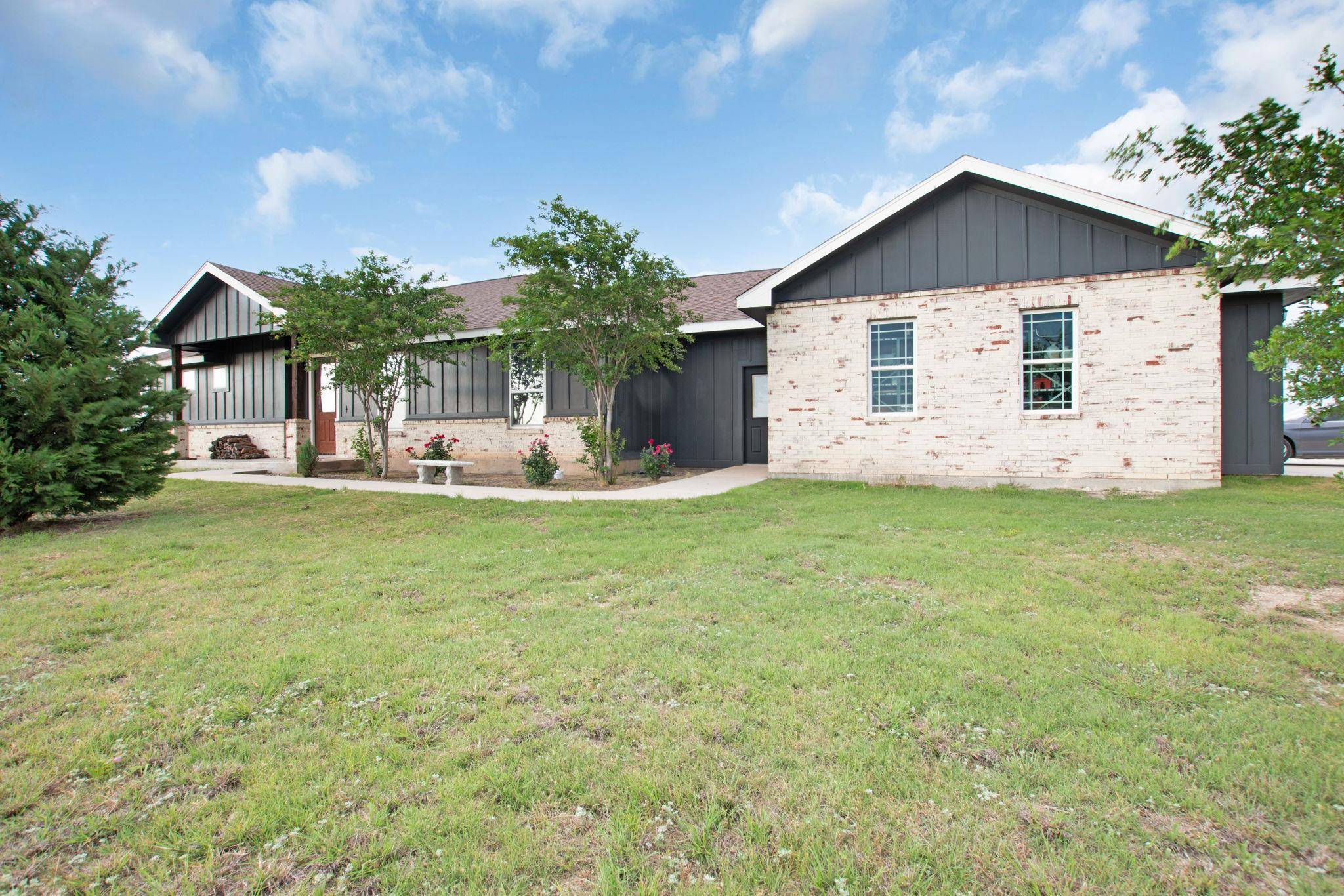 Lometa, TX 76853,2498 County Road 2109