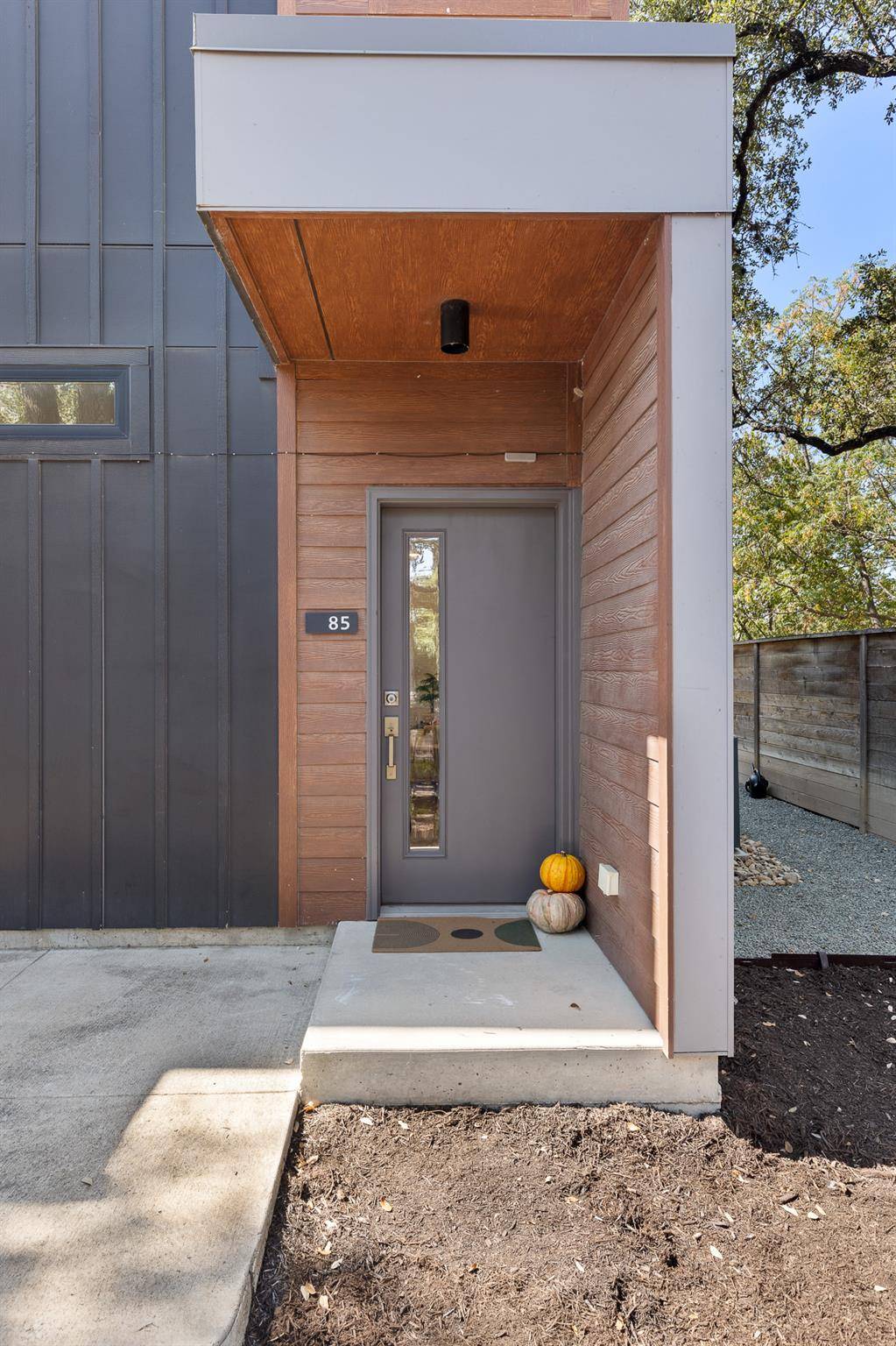 Austin, TX 78745,5924 S Congress Ave #85