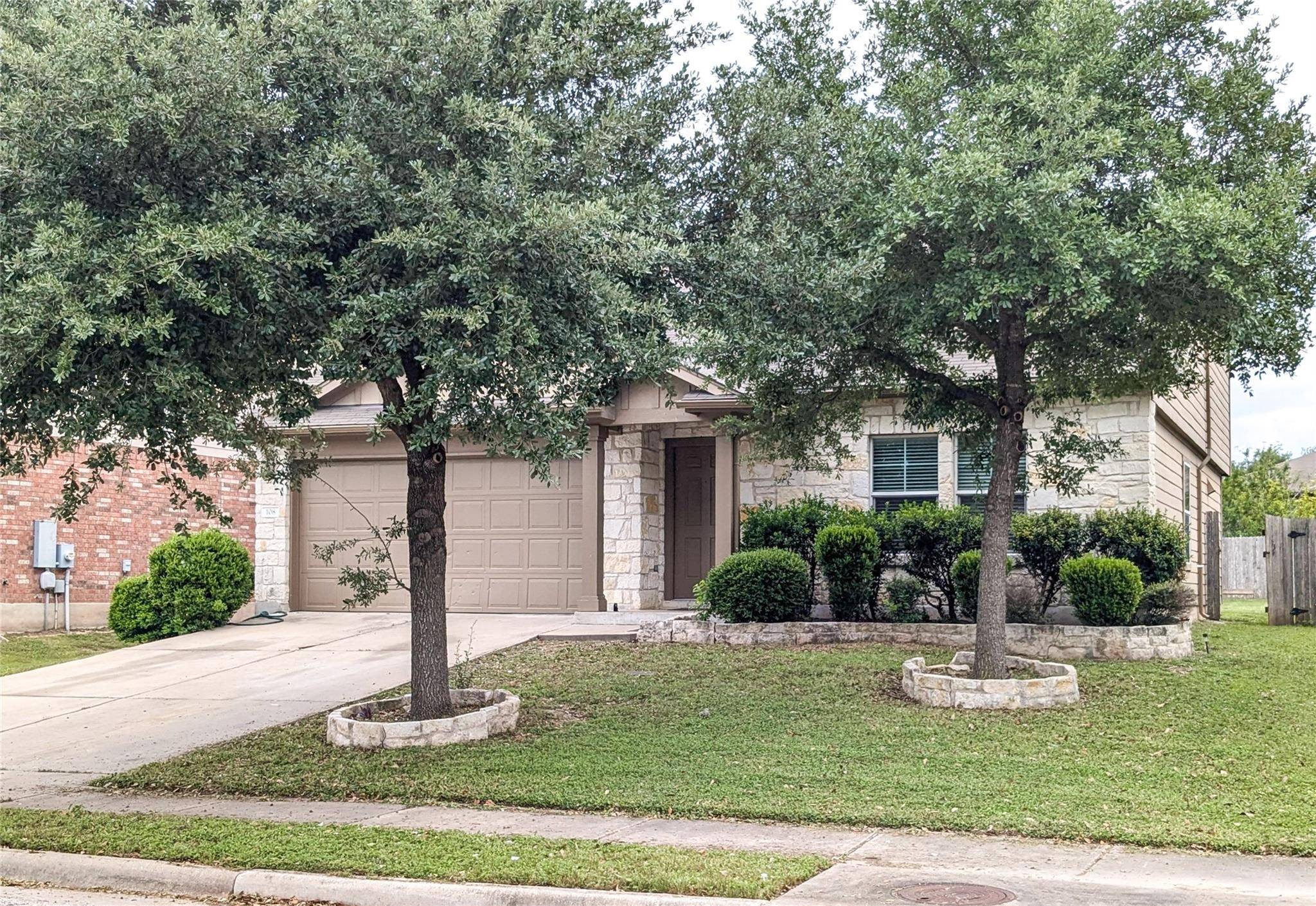 Hutto, TX 78634,108 Lavaca LOOP
