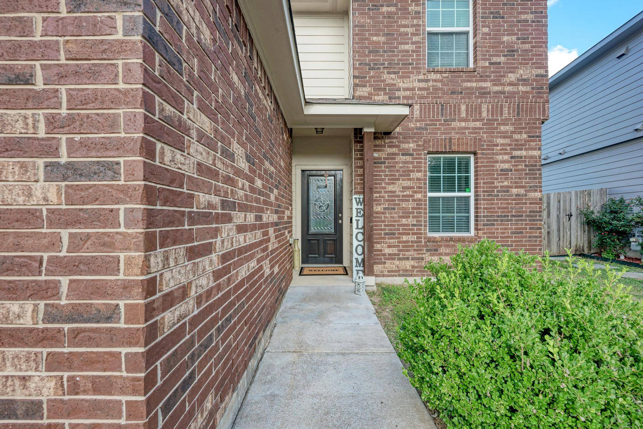 Del Valle, TX 78617,5040 Irvine LN