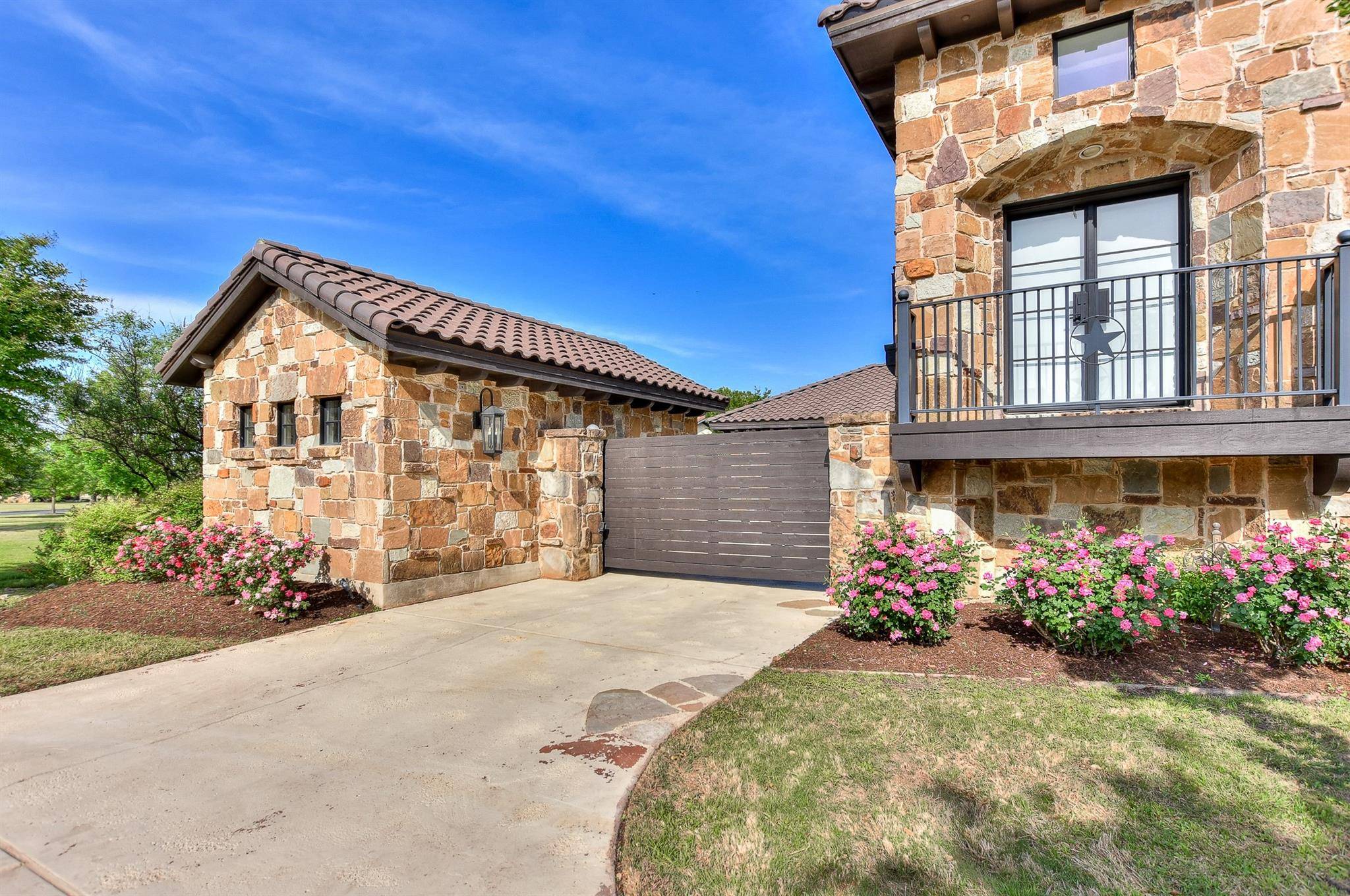Georgetown, TX 78628,208 Goodnight DR