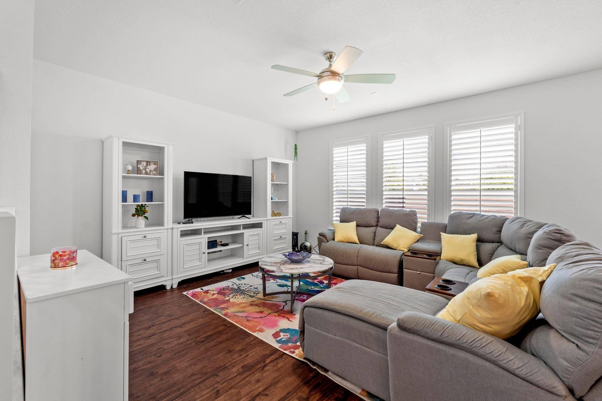 Austin, TX 78744,7212 Summer Tanager DR #28