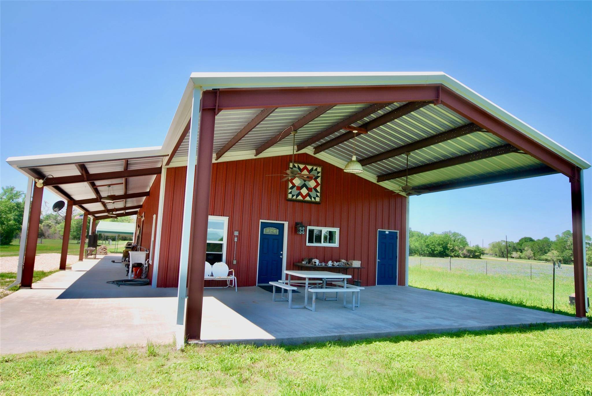 Schulenburg, TX 78956,4255 Fm 957