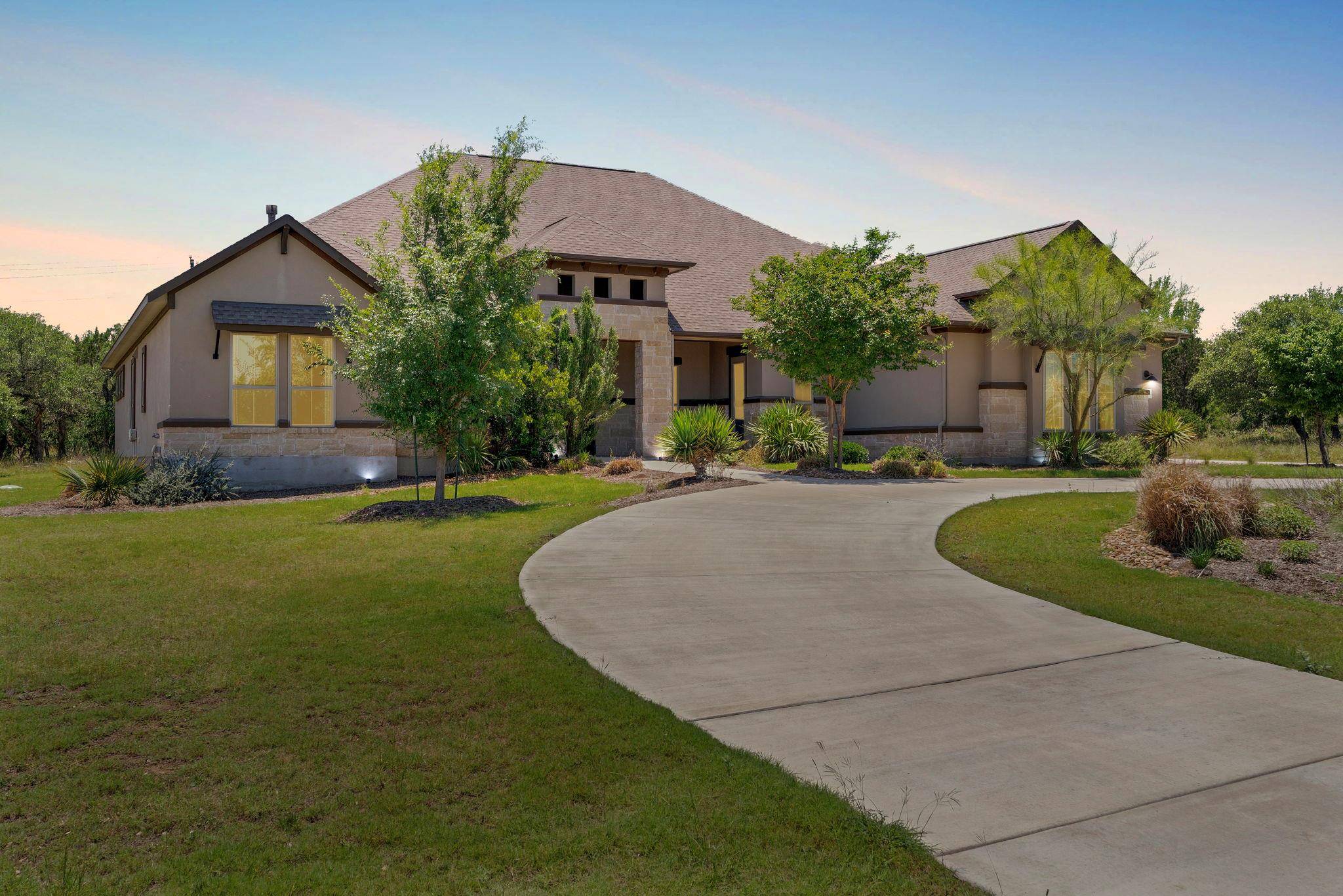 Spicewood, TX 78669,105 Council Oak CT