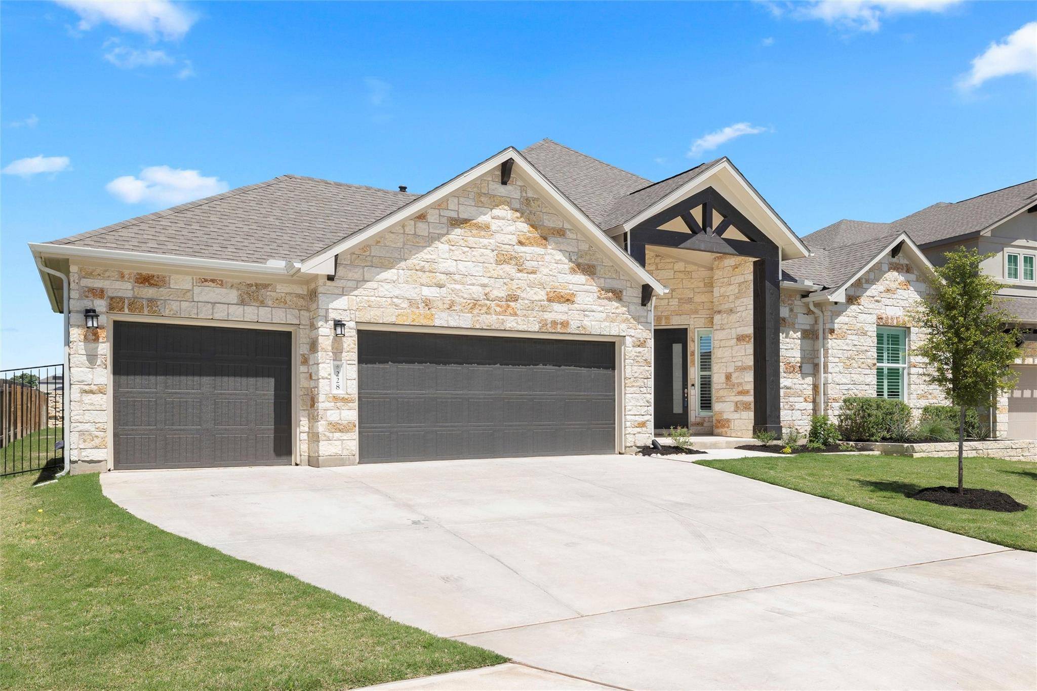 Liberty Hill, TX 78642,228 Great Lawn BND