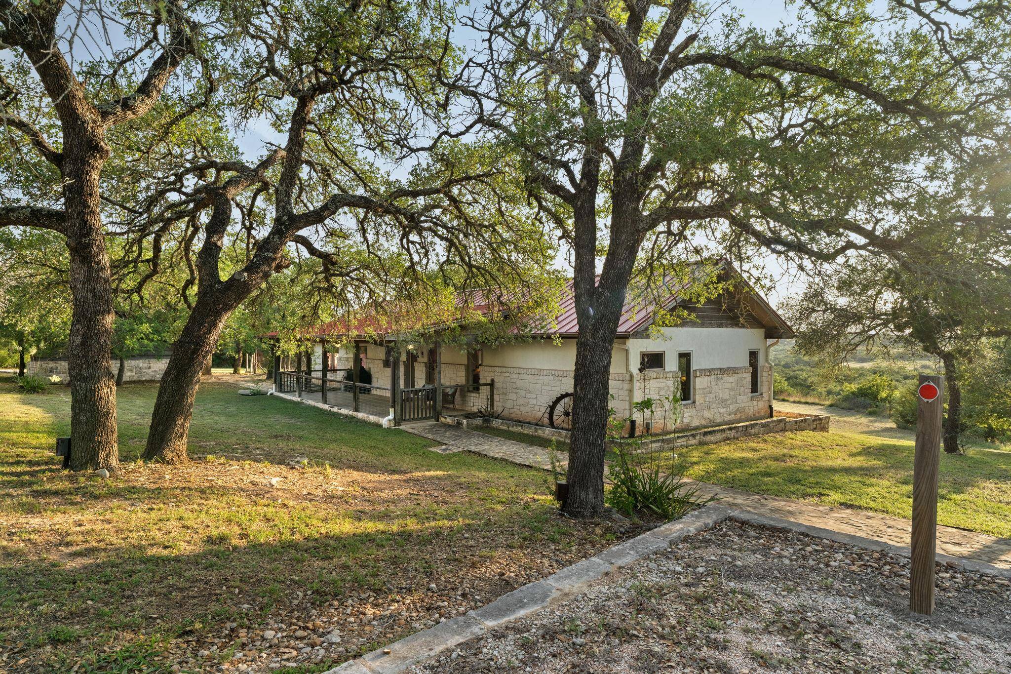 Johnson City, TX 78636,492 Billy Sisson RD